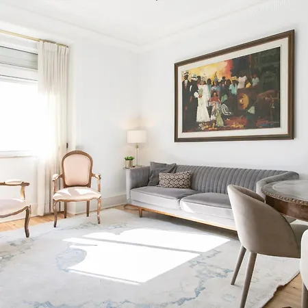 Boutique Near Ritz & Liberdade