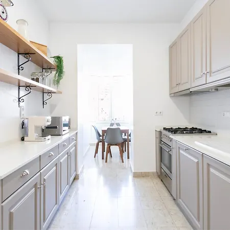 Boutique Near Ritz & Liberdade * Lissabon