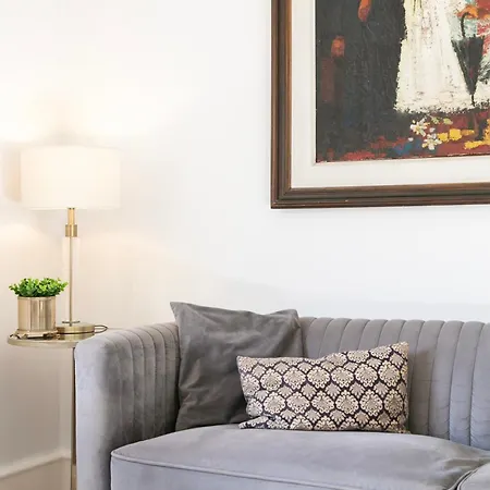 Boutique Near Ritz & Liberdade Apartment